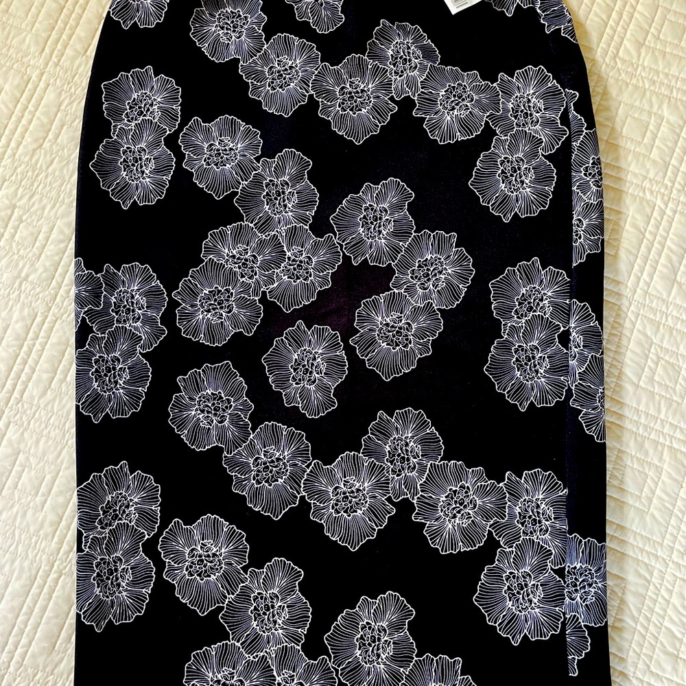 Metaphor Black & White Floral Pencil Skirt S
